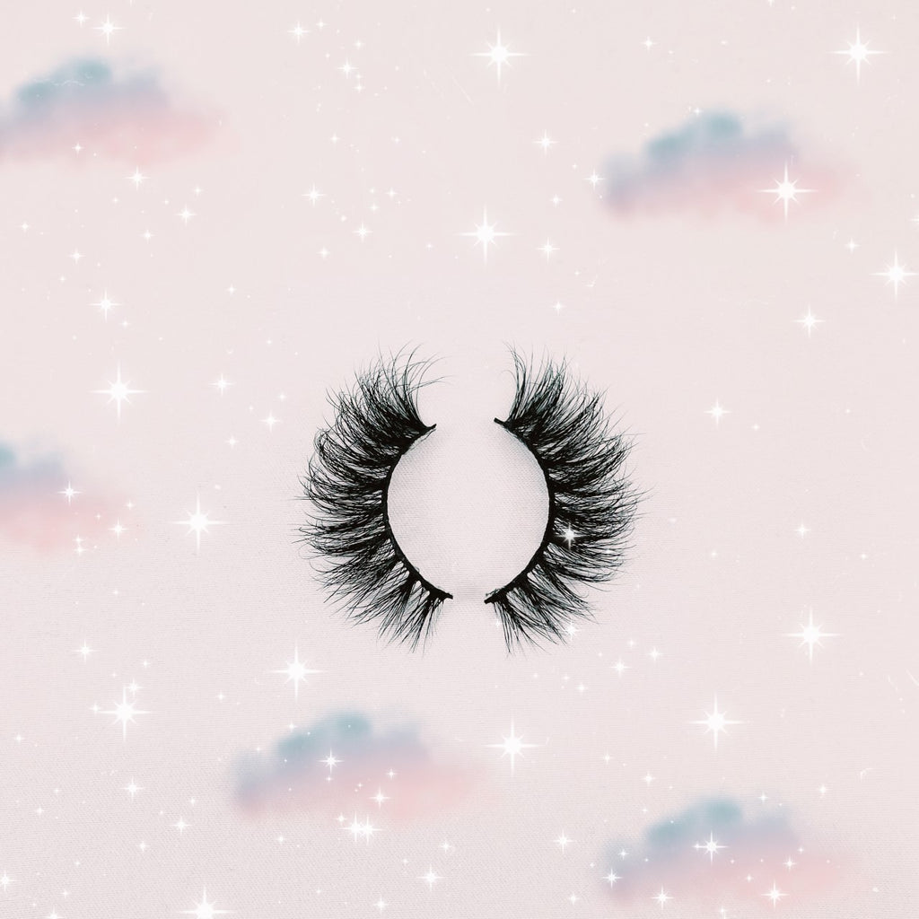 Strip Eyelashes Vancouver Cruelty-Free Falsiesbymb