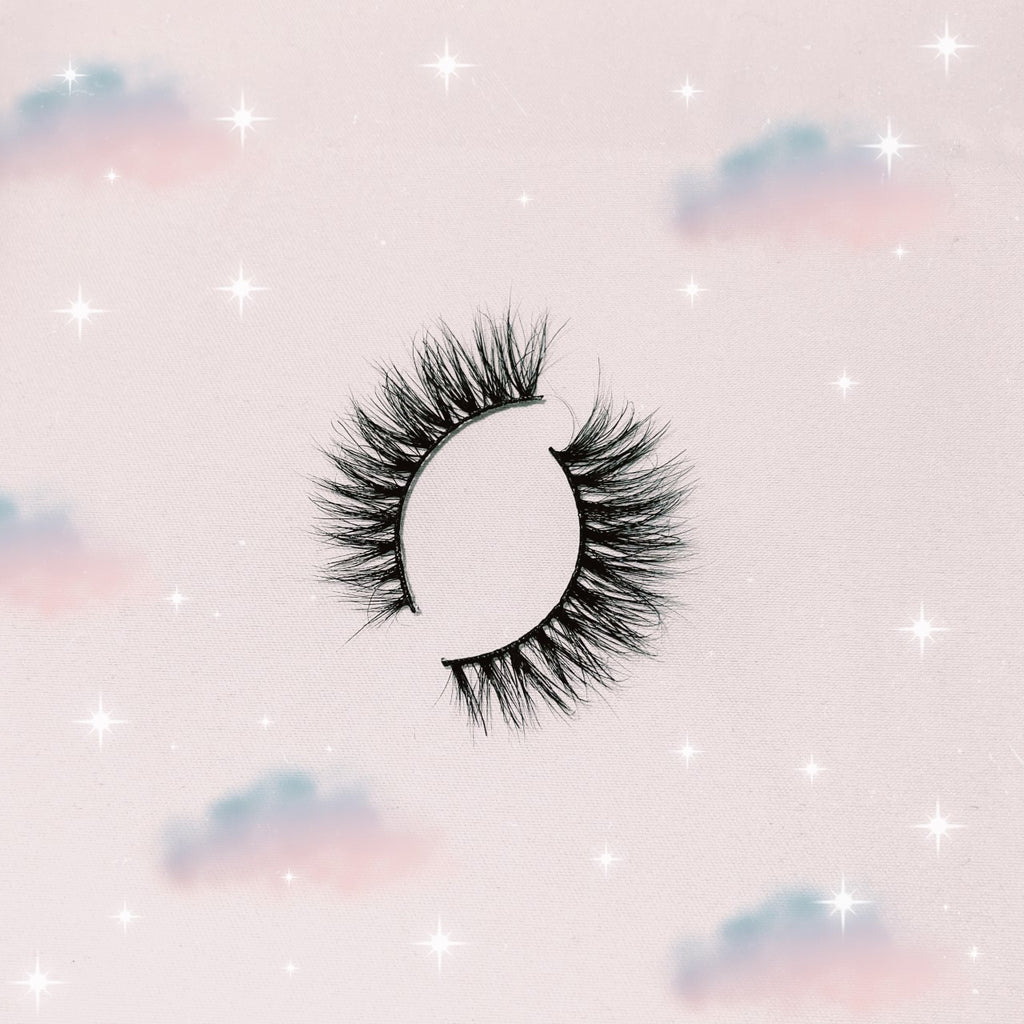 Strip Eyelashes Vancouver Cruelty-Free Falsiesbymb